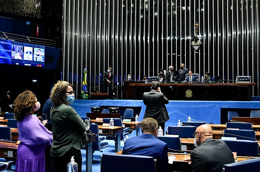 Lei que proíbe despejos entra em vigor até o final de 2021.