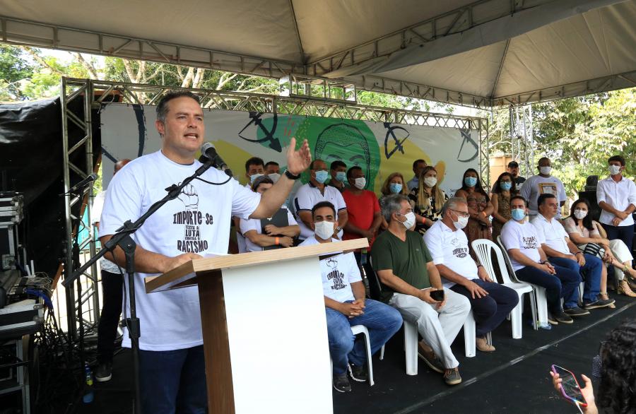 Governador de Alagoas reforça apoio ao movimento negro no Estado