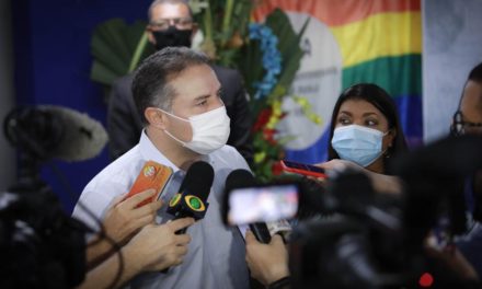 Governador de Alagoas se pronuncia em prol do cumprimento aos direitos LGBT