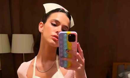 Atriz Bruna Marquezine é criticada ao usar fantasia de enfermeira no Halloween. Entenda o caso.