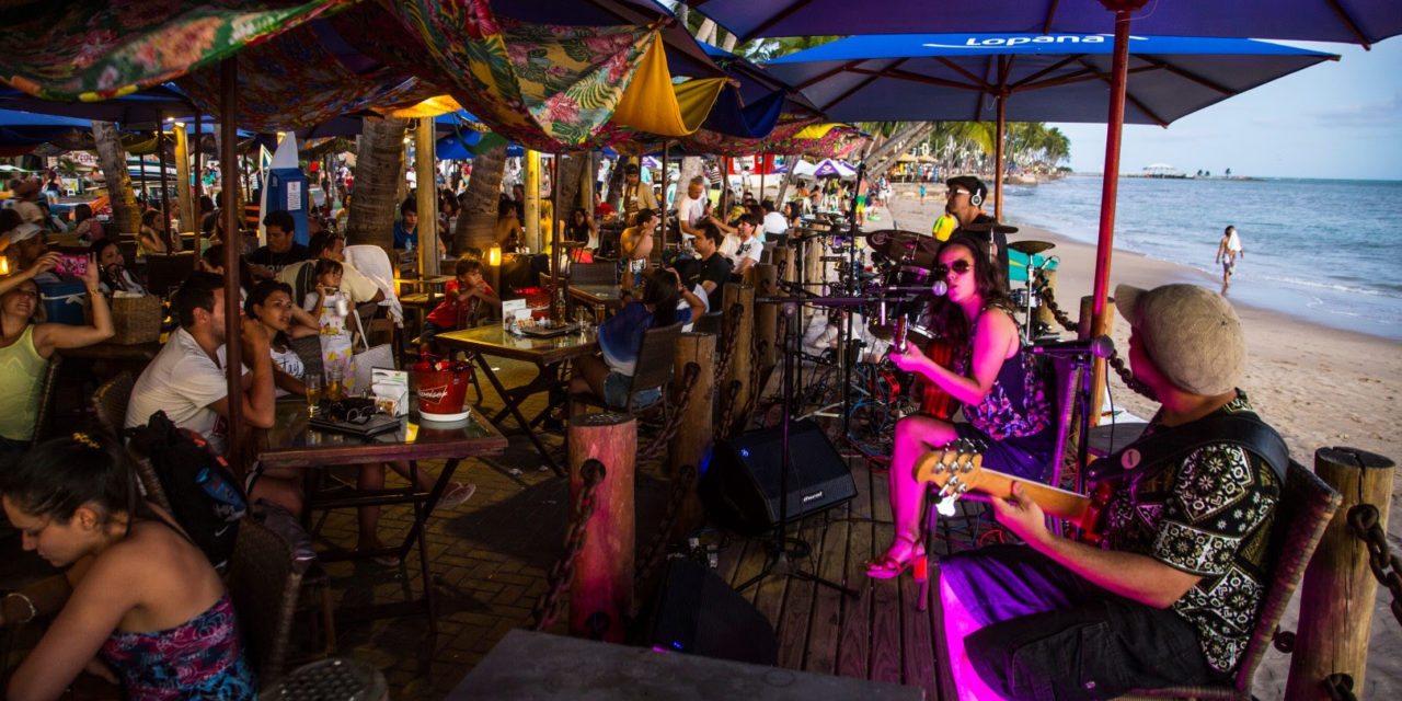 Bares e restaurantes com música ao vivo em Maceió passarão a exigir passaporte de vacinação