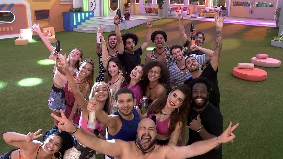 BBB 22: Confira o que rolou no primeiro dia na casa mais vigiada do Brasil