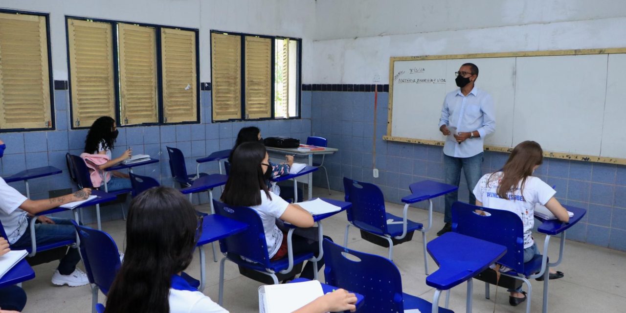 Mais de 350 vagas estão sendo oferecidas para professores do PROTANEC em 2022