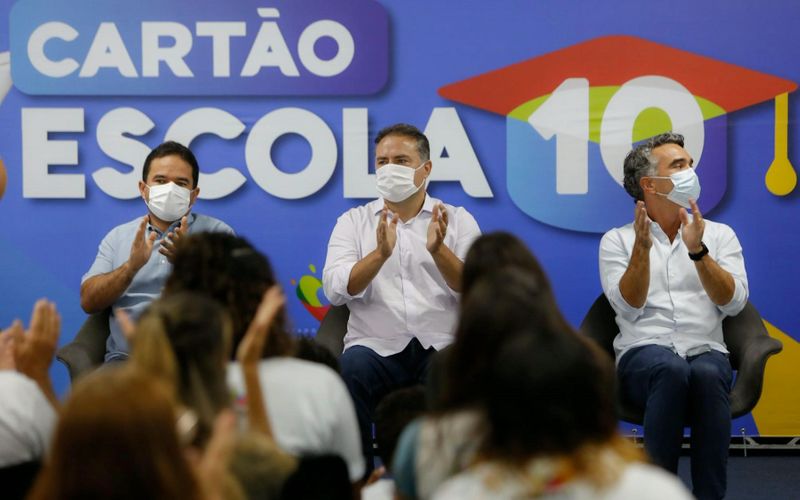 Avanço Educacional: Cartão Escola 10 já beneficiou mais de 50 mil estudantes alagoanos