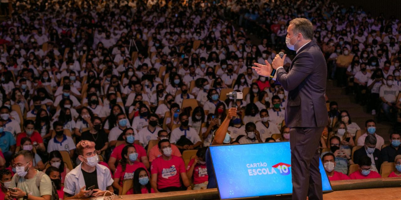 Programas que visam ressaltar a qualidade educacional em Alagoas foram destacados pelo Governo de Alagoas durante encontro com estudantes