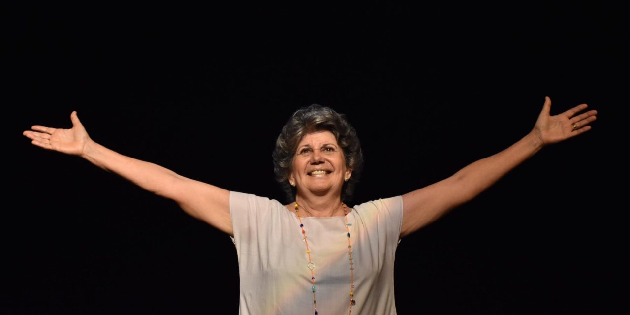 Teatro Deodoro recebe visita especial da museóloga Cármen Lúcia Dantas