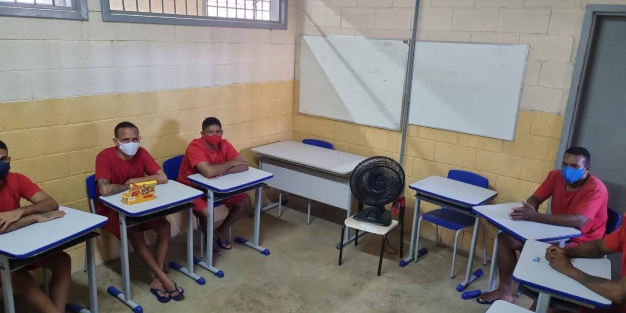 Penitenciária de segurança máxima de Alagoas oferece educação formal aos custodiados