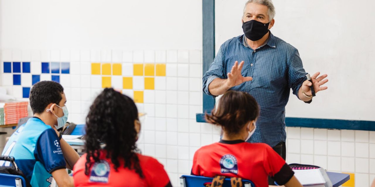 Educação promove sexta chamada de professores temporários