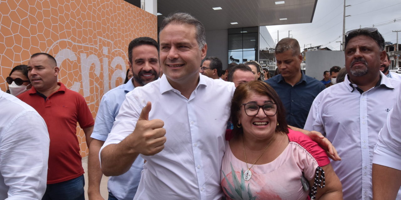 Renan Filho inaugurou o Hospital da Criança