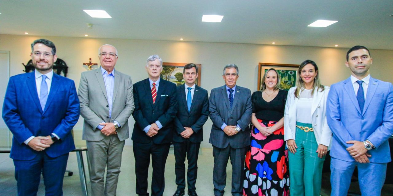 Em reunião com OAB, Governador de Alagoas garante encaminhar PL sobre prerrogativas de advogados no serviço público