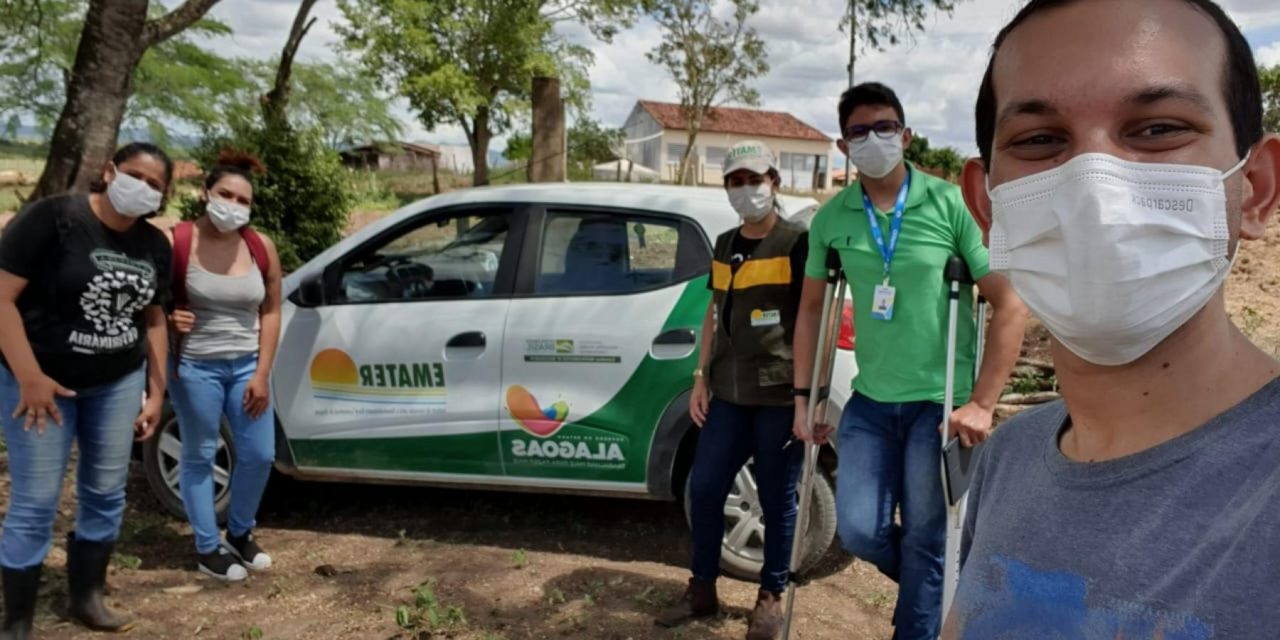 EMATER participa do II Extensinvet e leva experiências práticas a alunos de medicina veterinária