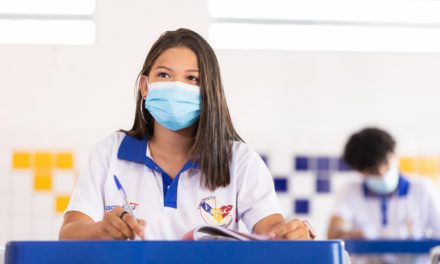 Estudantes da rede estadual investem bolsa do Cartão Escola 10 em formação profissional