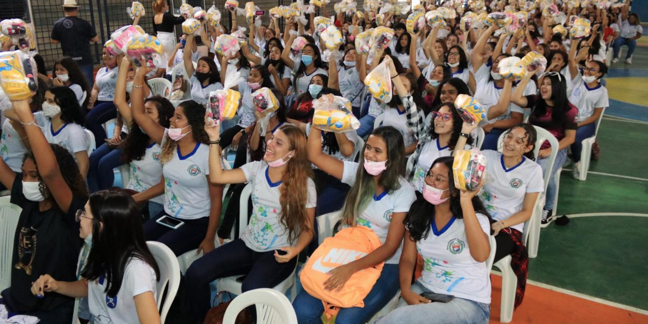 Meu Ciclo na Escola beneficia mais de 22 mil alunas da rede estadual em Alagoas