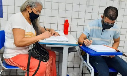 Programas Vem Que Dá Tempo e Educação Para Emprego transformam vida de idosa alagoana. Entenda!