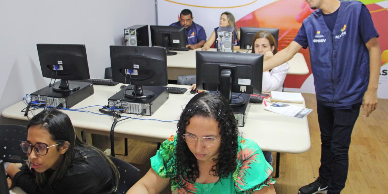 Escola de Conselhos capacita conselheiros tutelares de Lagoa da Canoa para utilização de um novo sistema