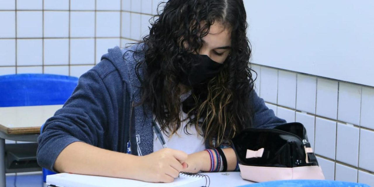 Estudantes da rede pública já podem consultar resultado de pedido de isenção de inscrição no ENEM