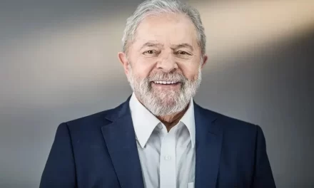 Lula é eleito pela terceira vez presidente do Brasil