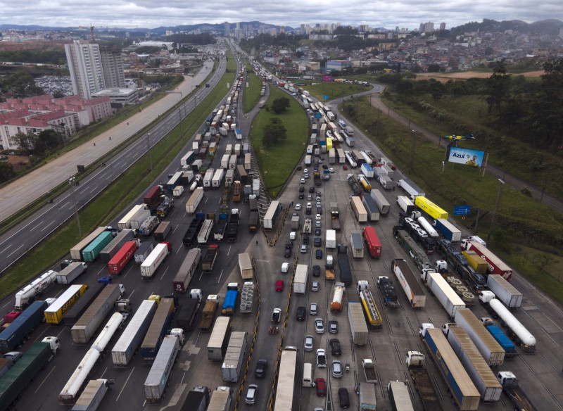 Ministro da Justiça anuncia a normalização da circulação nas rodovias