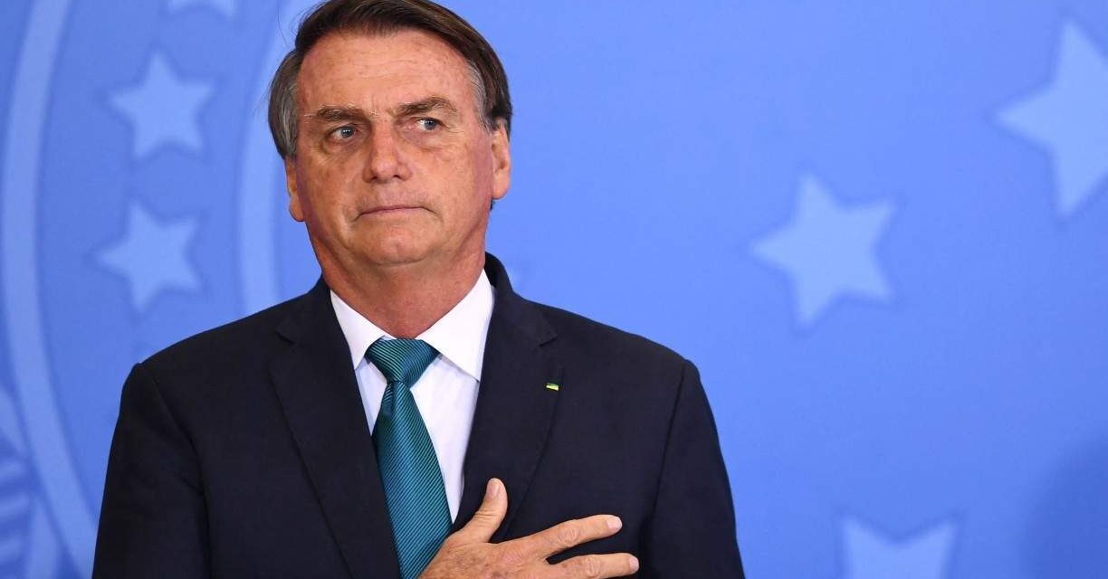 Jair Bolsonaro completa duas semanas recluso e com compromissos apenas na residência oficial