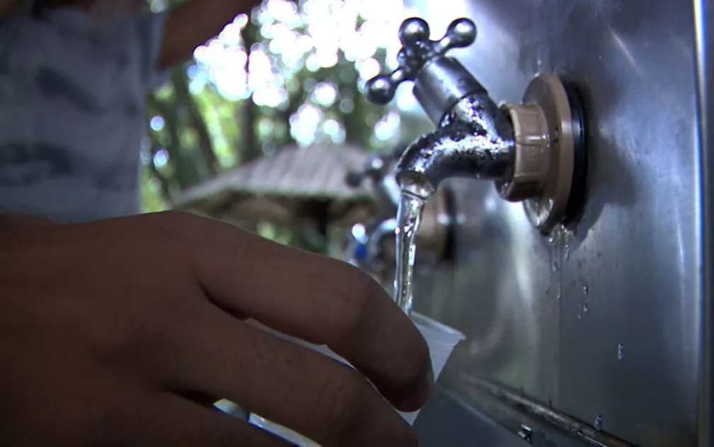 Chuva e falta de energia afetam o abastecimento de água em Alagoas