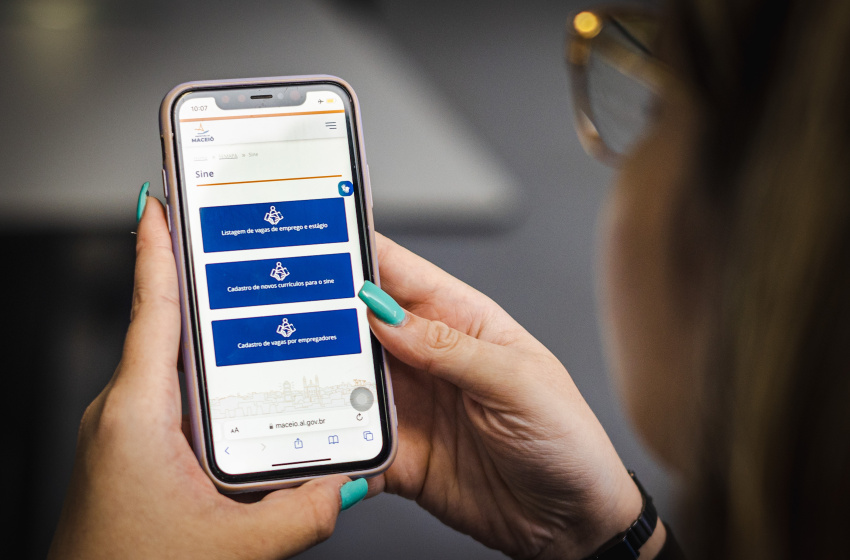 Prefeitura de Maceió implanta novo sistema online para cadastro de vagas de emprego