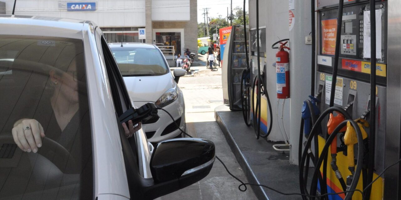 Alagoas é o estado que mais reduziu o preço da gasolina no Brasil