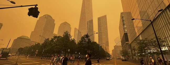 Incêndios florestais no Canadá cobrem Nova York de fumaça. Entenda.