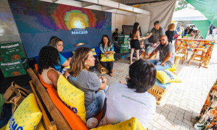 Feira da Juventude promove rodas de conversa sobre como empreender no setor turístico