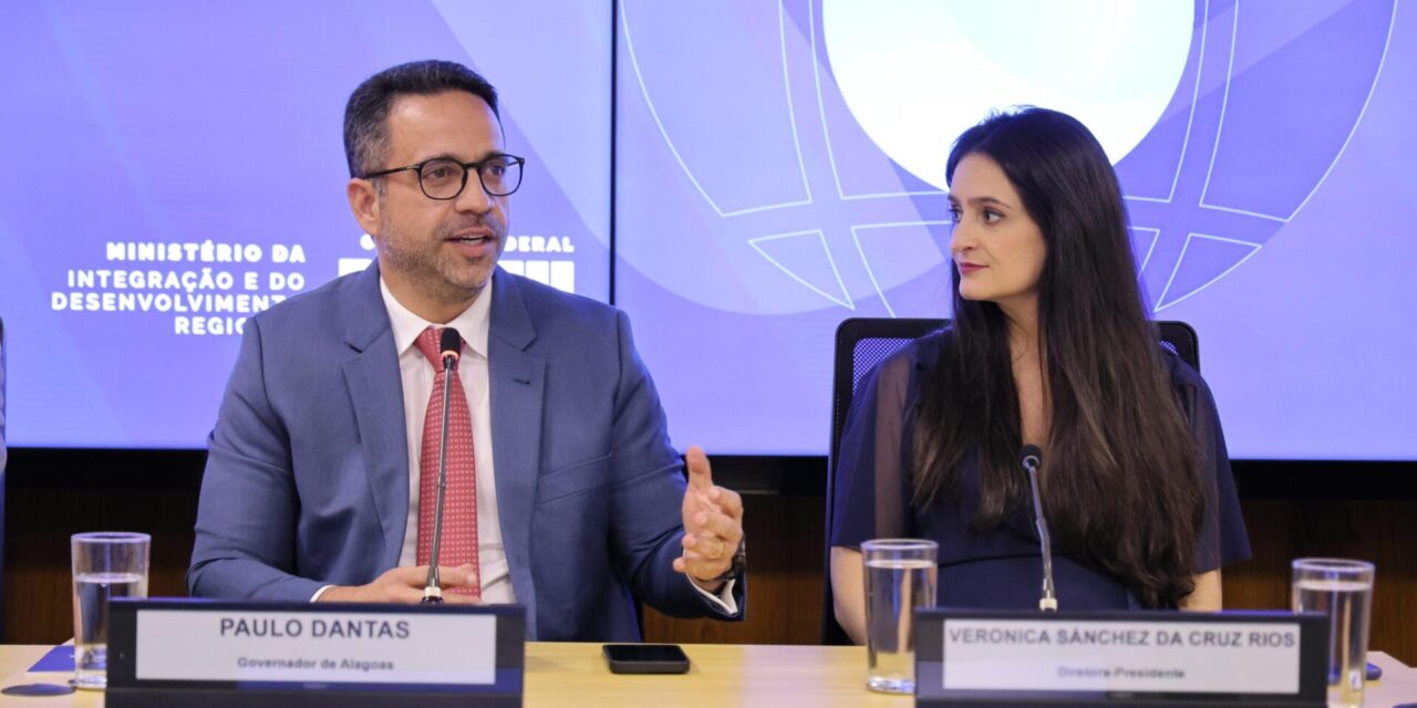 Paulo Dantas assina Pacto pela Governança da Água em Brasília