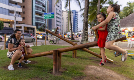 Orla marítima de Maceió ganha novo parque sustentável para crianças