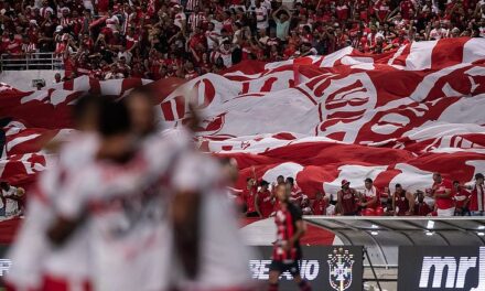 Goleada histórica e casa cheia: veja os gols, o público e a renda de CRB 6 x 0 Vitória