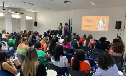 Secretaria da Mulher realiza formação em atendimento humanizado a mulheres negras e LGBTQIAPN+