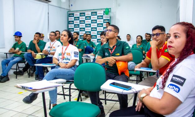 Agentes da Operação Lei Seca realizam palestras de conscientização sobre álcool e direção em empresa de Rio Largo