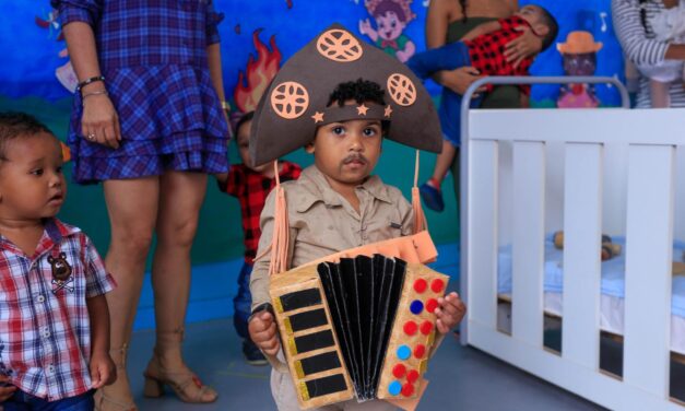 Creche Cria Grota do Cigano promove festa junina para alunos e pais